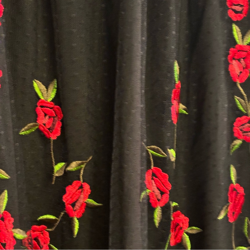 NWT Lovers & Friends Tulle Rose Embroidered Skirt - Picture 2 of 6